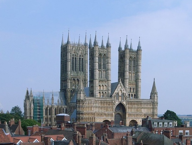 Lincoln_Cathedral_crop